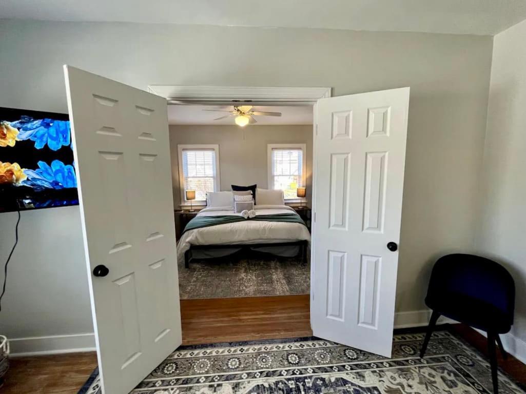 Newly Remodeled In The Heart Of *