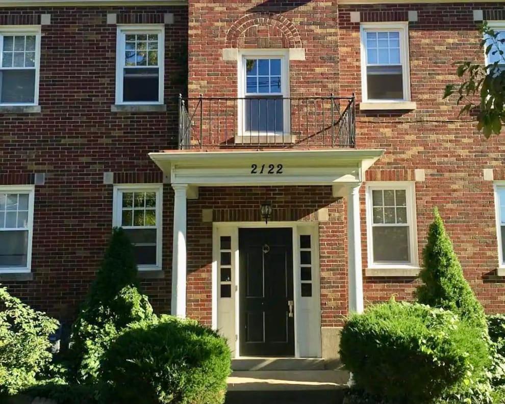 Newly Remodeled In The Heart Of Apartment